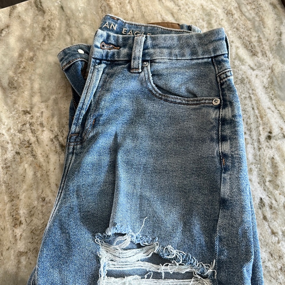 AE MOM JEANS